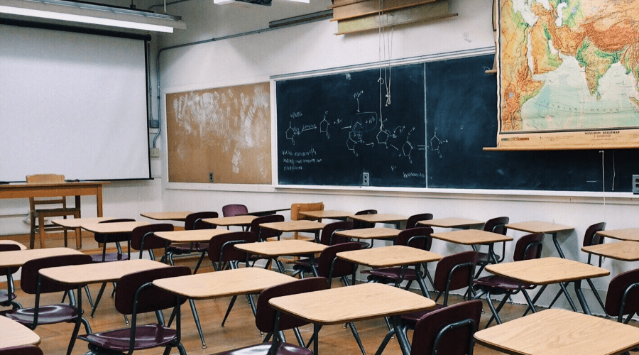 Reasons Why Classroom Learning Is Better Than Online Learning